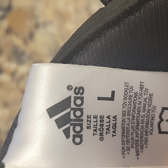 Adidas Predator Repliq Shinguards EUC - Picture 5 of 6